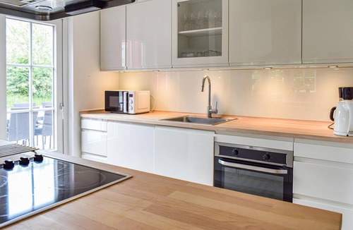 Holloselund House | Amazing home in Vejby with sauna