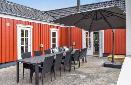 Holloselund House | Amazing home in Vejby with sauna