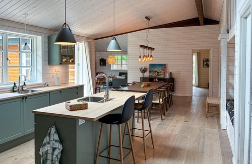 Holloselund House | Amazing home in Vejby with WiFi