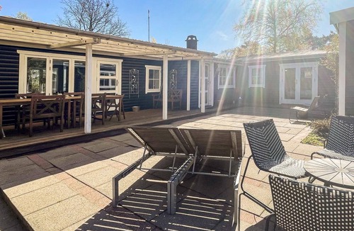 Hoeve Strand House | Amazing home in Vig with WiFi