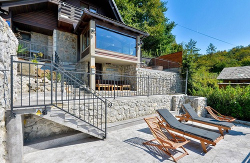 Karlovac House | Amazing home in Zadobarje