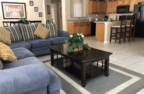 Lake Berkley House | Amazing House close to Disney. Enjoy Private Pool!