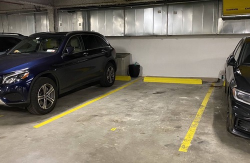 Hunters Point Apartment | Amazing Hunters Point Studio - Access to BK/NYC - Hidden Gem