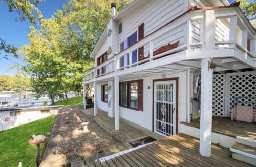 Gravois Mills House | Amazing Lake Experiences! Private Hot Tub, Aamazing Dock, Firepit & Two Layers of Decks