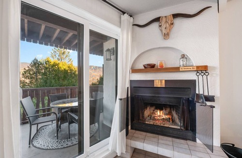 Mont-Tremblant Condo | Amazing Lake/Mountain View 5min to Tremblant 491