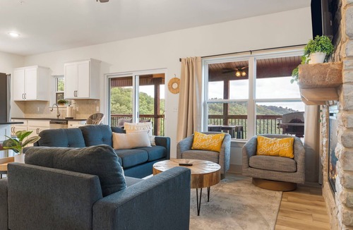 Kimberling City House | Amazing Lake View, Walk to Lake, Lazy River & Pool