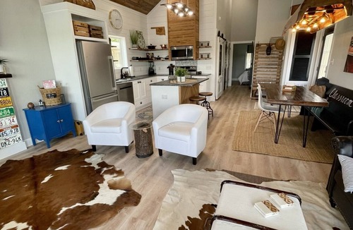 Cookson Cabin | AMAZING LAKE VIEWS DOUBLE DECK WITH HOT TUB AND 2 PORCH SWINGS