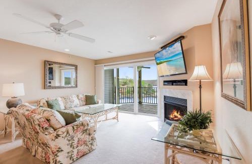 Kaiser House | Amazing Lake Views Within State Park - Gated Pool