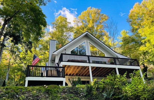 Cullowhee House | Amazing Lakefront home with private NEW dock