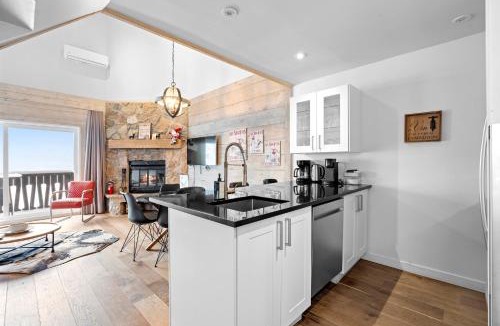 Mont-Tremblant House | Amazing Lakemountain View 5min To Tremblant439
