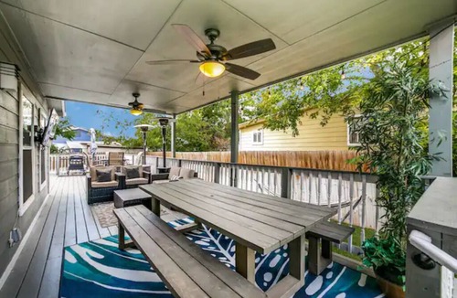 Nevada Street House | Amazing Layout! Alamodome & 5min to Riverwalk & family friendly
