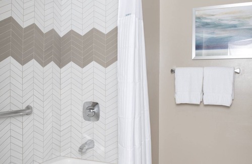Gaslamp Quarter Resort | Amazing Location right in Downtown Gaslamp District