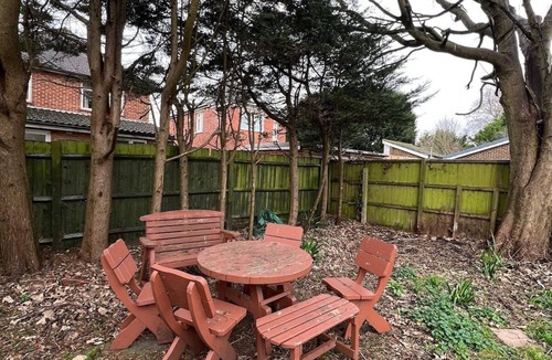 Portswood Condo | Amazing lodge apartment with free parking