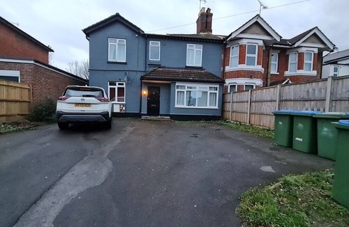 Portswood Condo | Amazing lodge apartment with free parking