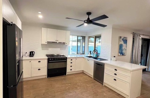 Rothwell House | Amazing luxury 4 bedrooms 2 Bath