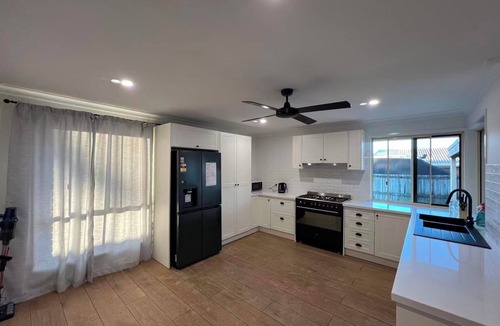 Rothwell House | Amazing luxury 4 bedrooms 2 Bath