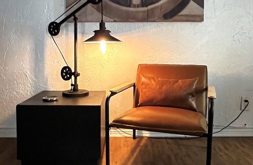 Knox - Henderson Apartment | Amazing McKinney Ave Apartmet