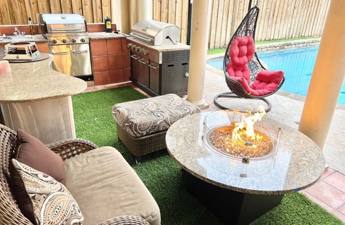 Park Cities Villa | Amazing Mediterranean style Villa in Highland Park with POOL! Heart of Dallas