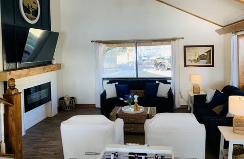 Leon Junction Ski Chalet | Amazing Memories and Views!