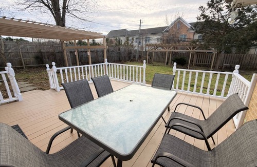 Northbrook House | Amazing Mid-Term Rental Entire Home In Glenview