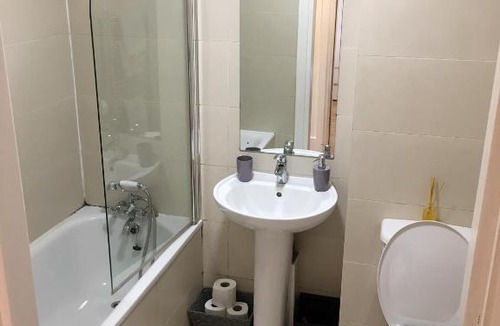 North Acton Apartment | Amazing modern 2 bed