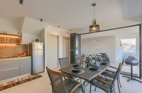 Icici Villa | Amazing modern 5-star villa with heated pool and jacuzzi just above Icici Marina