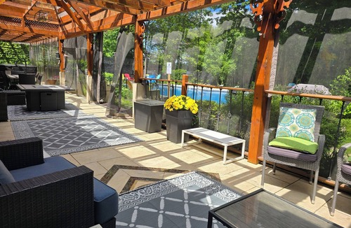 Cartierville Villa | Amazing Montreal 8BR Suites House, Parc Access, Waterview, SPA & Pool