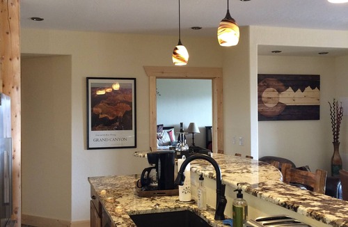Ptarmigan Ranch House | Amazing Mountain Views.