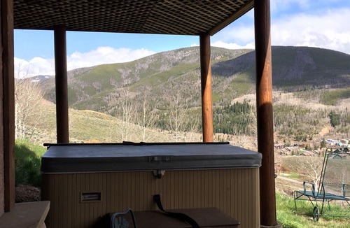 Ptarmigan Ranch House | Amazing Mountain Views.