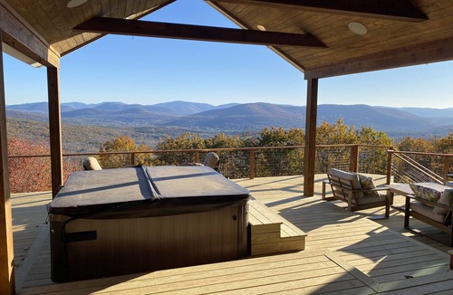 Windham House | Amazing Mountain View’s from every room! Hot Tub/3 Fire pits & Game Rm