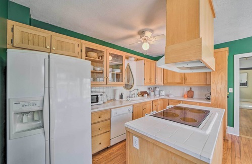 Sunrise Terrace House | Amazing Musical Abode in Expo Square Neighborhood!