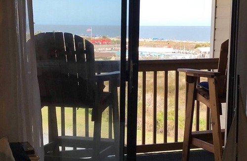 Folly Field Condo | AMAZING OCEAN VIEW with PRIVATE BEACH ACCESS !