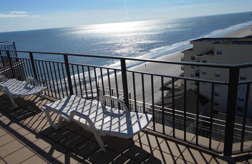 Garden City Condo | AMAZING OCEANFRONT & INLET VIEWS & AM/PM SUN ON HUGE DECK & SPA/VRBO FEE IN RATE