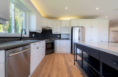 Jordan Station Villa | Amazing Orchard Villa