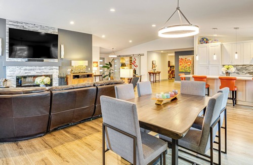 Silver Lake House | Amazing Outdoor Space! Everett Escape w/Hot Tub