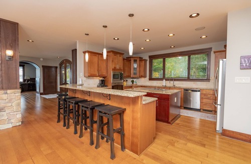 Olde Ferry Estates House | AMAZING PANORAMIC LAKE GASTON VIEWS IN THIS EXECUTIVE 6 BEDROOM HOME