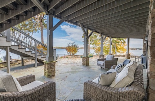 Olde Ferry Estates House | AMAZING PANORAMIC LAKE GASTON VIEWS IN THIS EXECUTIVE 6 BEDROOM HOME
