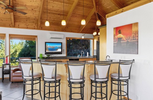 Crescent City House | Amazing panoramic views and deck to watch from