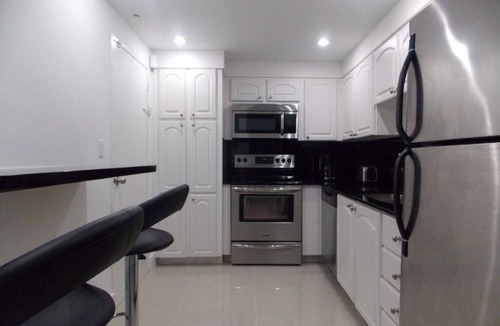 Hollywood South Central Beach Condo | Amazing Penthouse with Direct Access to Beach