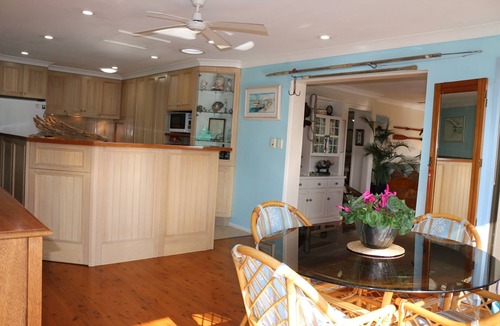 Diamond Beach House | Amazing Pet Friendly Beach Retreat - Pool+Firepit