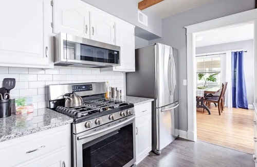 Countryside House | Amazing Plaza Location - Steps from new Whole Foods!