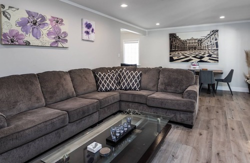Winnetka House | Amazing Private house with POOL& 3 bedrooms in the heart of LA