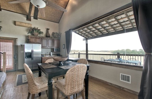 Bergheim House | Amazing Raised Bungalow Surrounded by Beautiful Texas Hill Country Views in Bergheim, Texas