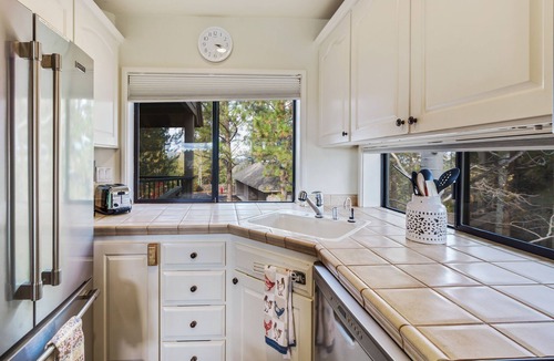 Century West Condo | Amazing River Views with Private Hot Tub
