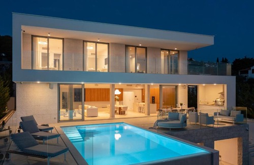 Primosten Burnji Villa | Amazing Seafront Croatian Villa 5 Bedrooms Villa Primosten Pearl