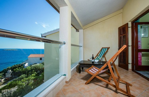 Sevid House | AMAZING SEAVIEW VILLA WITH PRIVATE POOL AND PRIVATE BEACH - SAFE&FREE