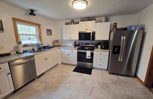 Copper Hill House | Amazing secluded 3-bedroom house with AC in charming Floyd County.