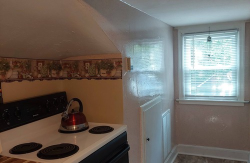 Augusta Apartment | Amazing Second Floor Apartment