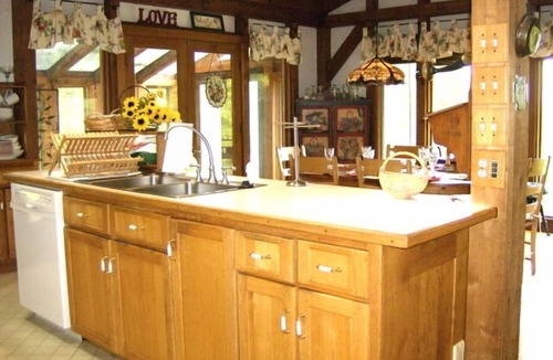 Newport House | Amazing Serene Mountain Retreat: VATech, VCOM, Blacksburg, Blue Ridge
