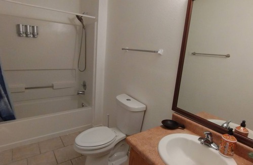San Antonio House | Amazing single level house with pool, in HOA, near sea world right off 1604 loop